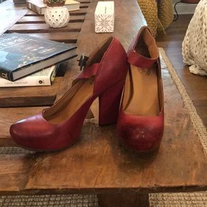 Kork-Ease antique red high heels